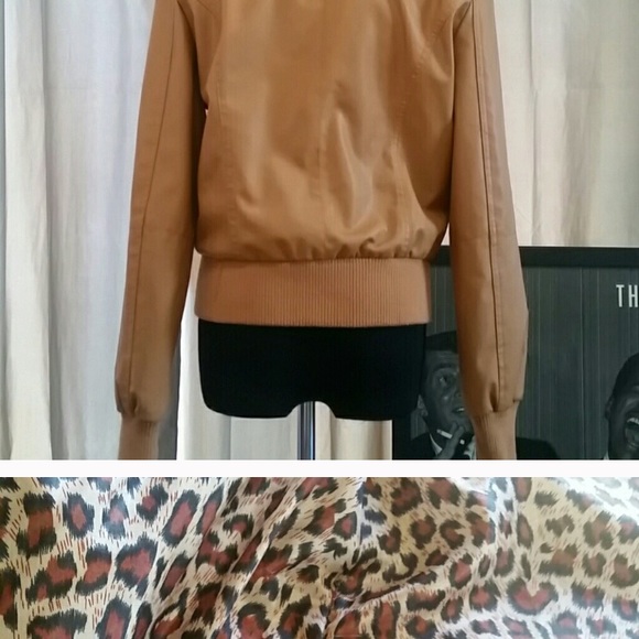 Size small light tan leather jacket - Picture 2 of 3
